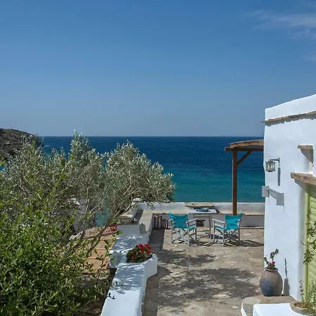 Elayio Сasa de vacaciones Kardhianí